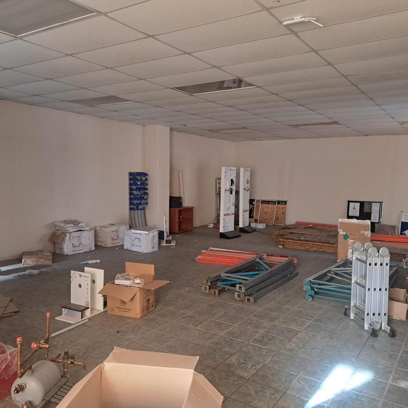 To Let commercial Property for Rent in Sidwell Eastern Cape